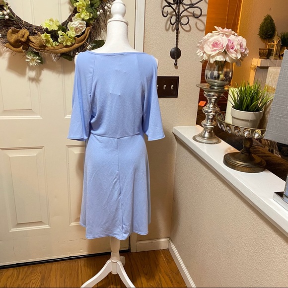 NWT Boohoo Maternity Cold Shoulder Wrap Blue Dress - Picture 9 of 12